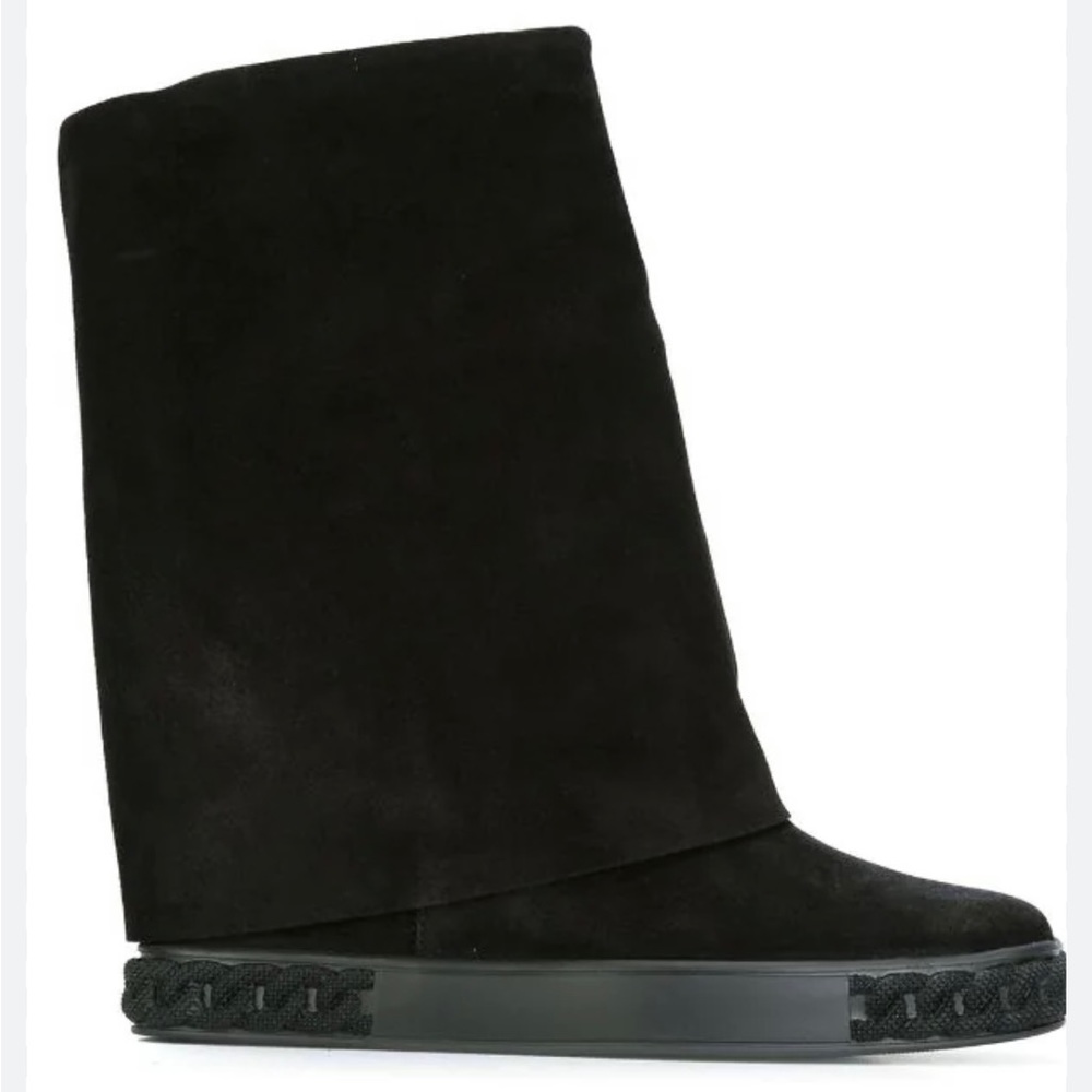 Casadei chain motif boots